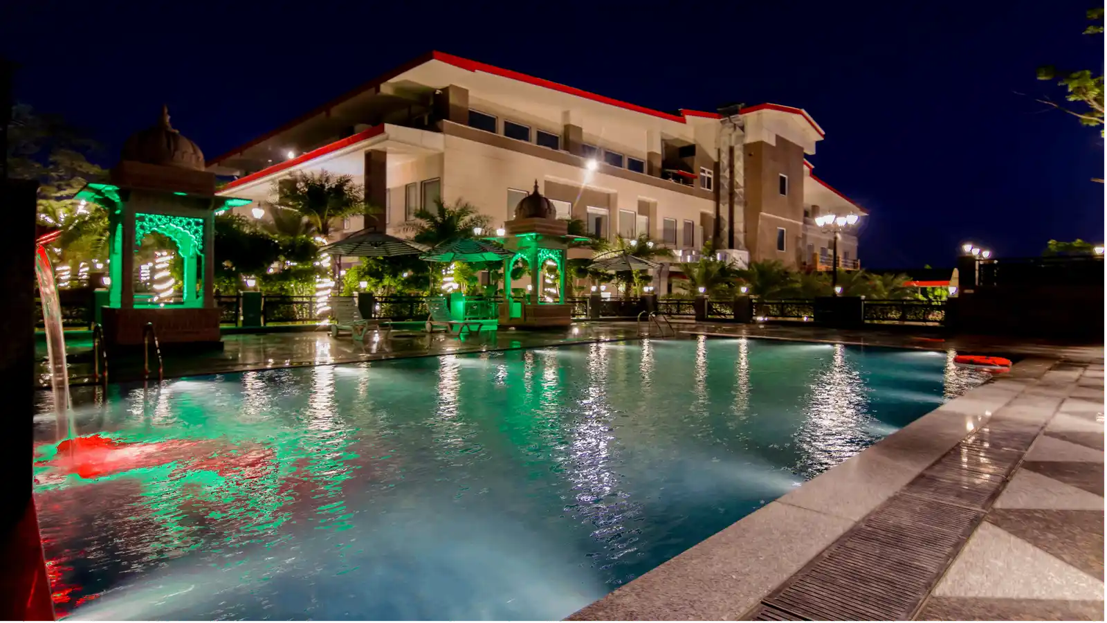 Dhauladhar Heights Resort